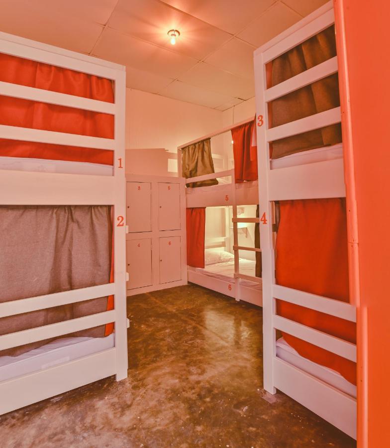 Macarena Hostel Флорес Экстерьер фото