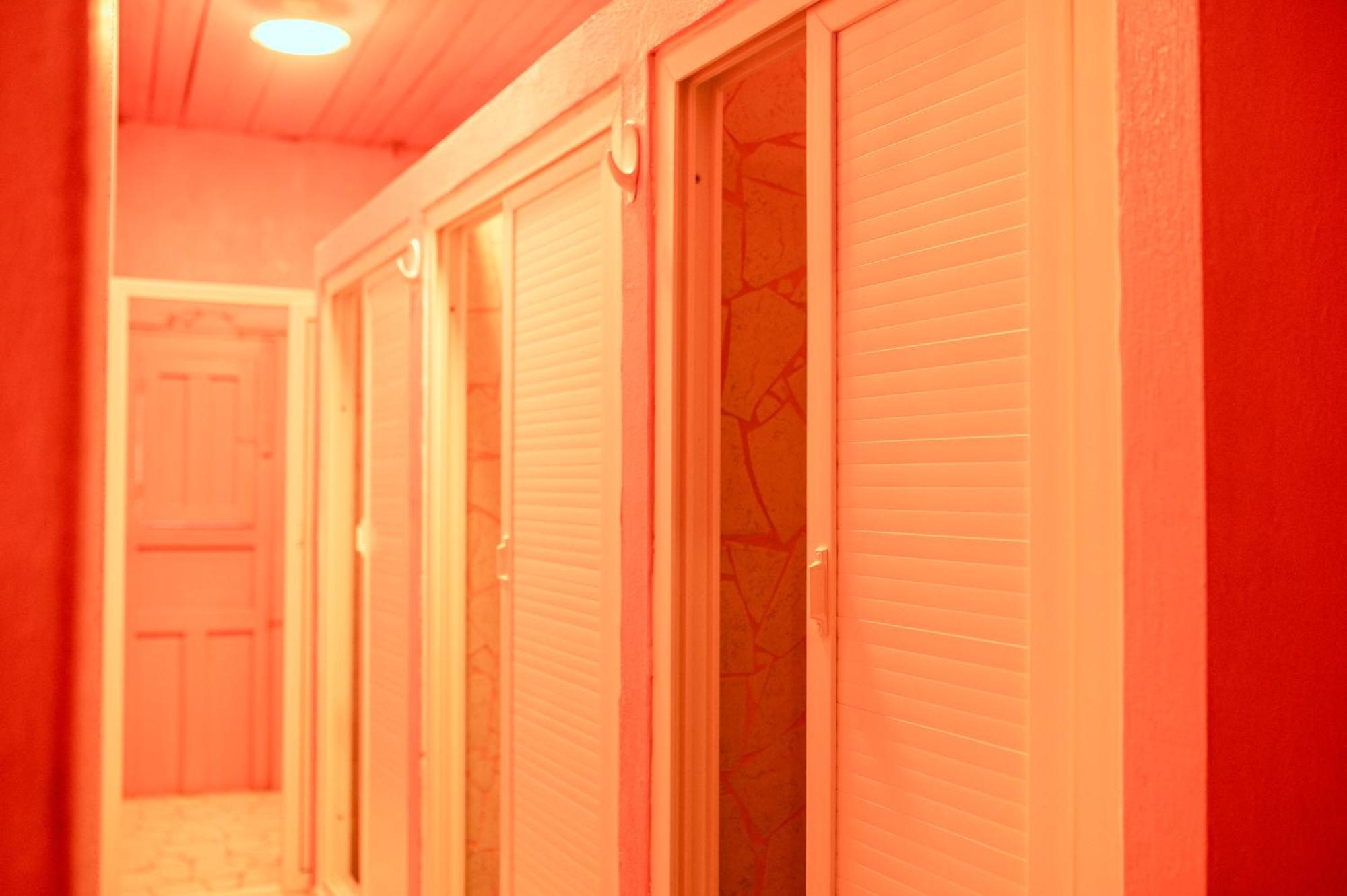 Macarena Hostel Флорес Экстерьер фото